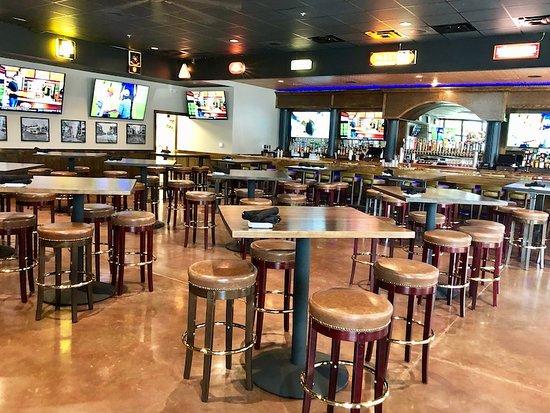 Streetcar Grille & Tavern